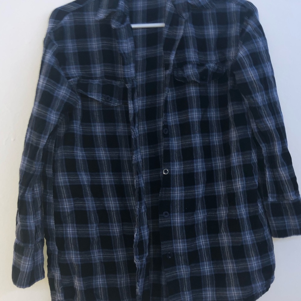 blue plaid button up🧸